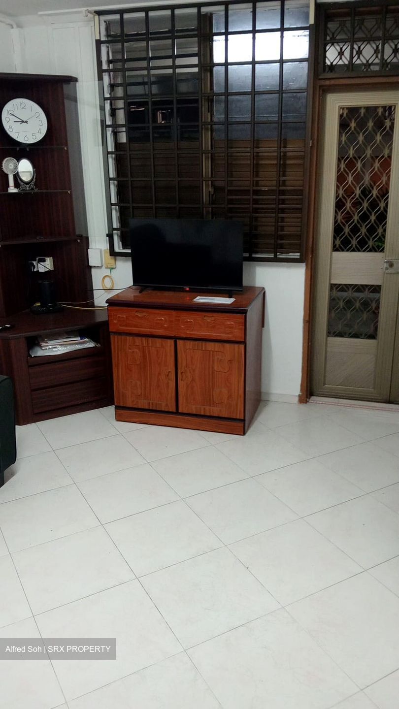 Blk 98 Crescent View (Queenstown), HDB 3 Rooms #503903511